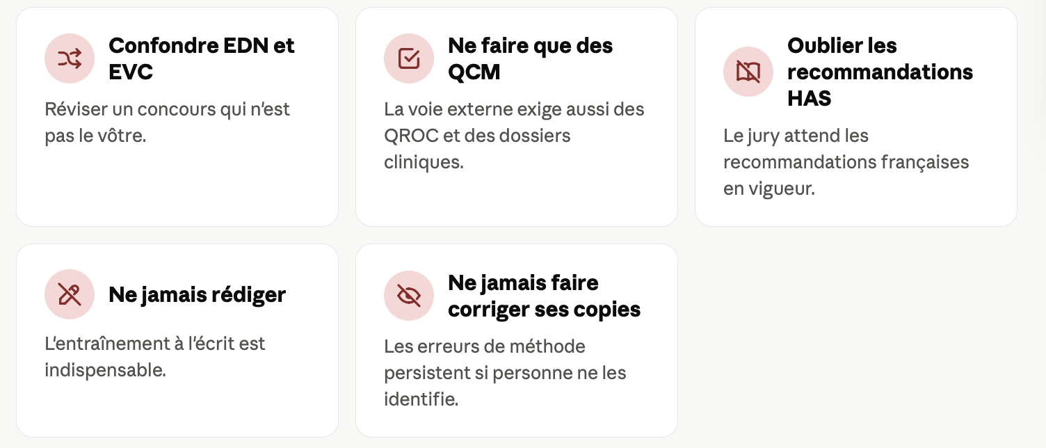 Cartes récapitulant les cinq erreurs fréquentes des candidats PADHUE aux EVC : confondre EDN et EVC, ne faire que des QCM, oublier les recommandations HAS, ne jamais rédiger, ne jamais faire corriger ses copies