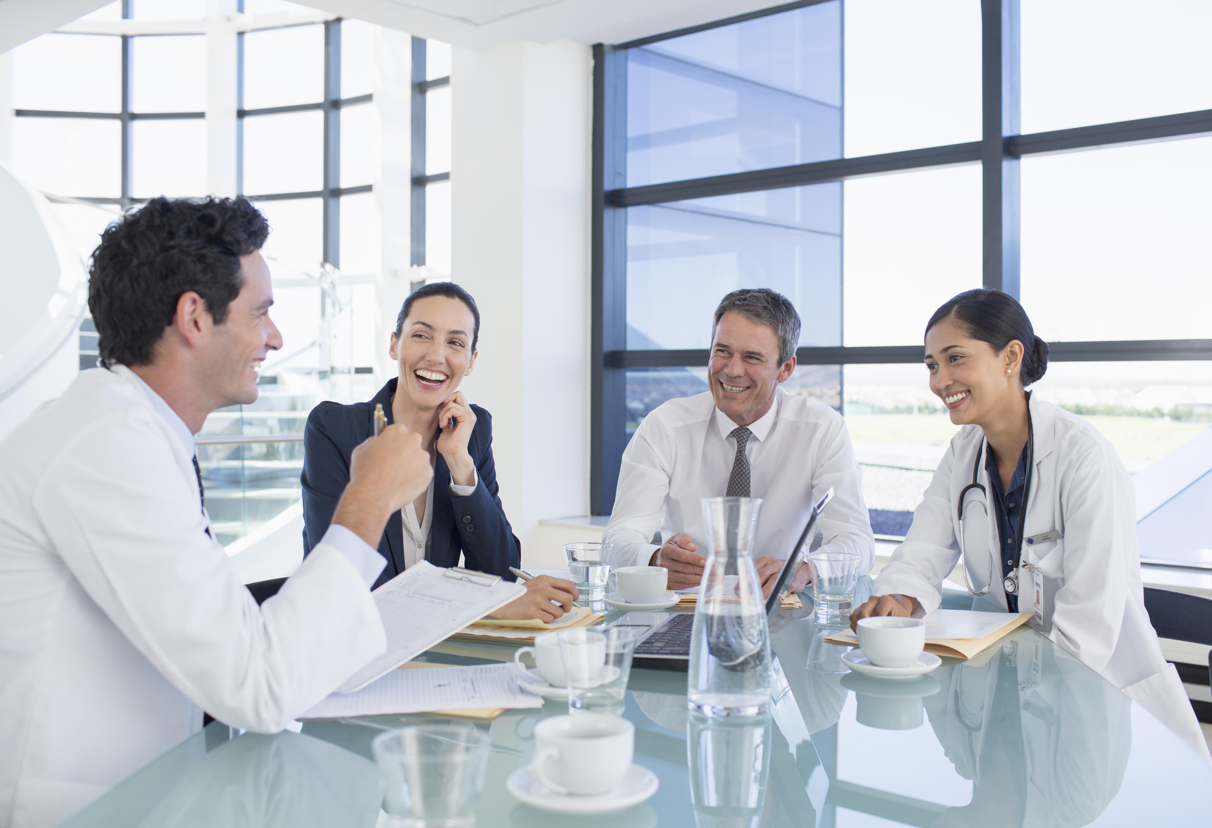 Équipe médicale en réunion
